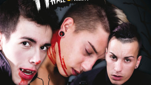 BAISE PAR DES VAMPIRES