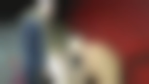 Deux trous de beau mec à satisfaire