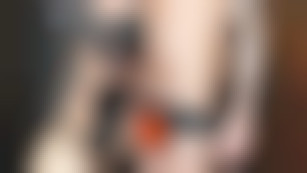 Besoins de bite comblés dans un donjon