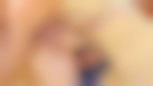 Mec excité dans un parc