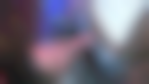 Trio interracial dans un sex shop